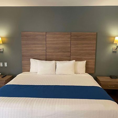 Best Western Plus Chihuahua Aeropuerto Exterior photo