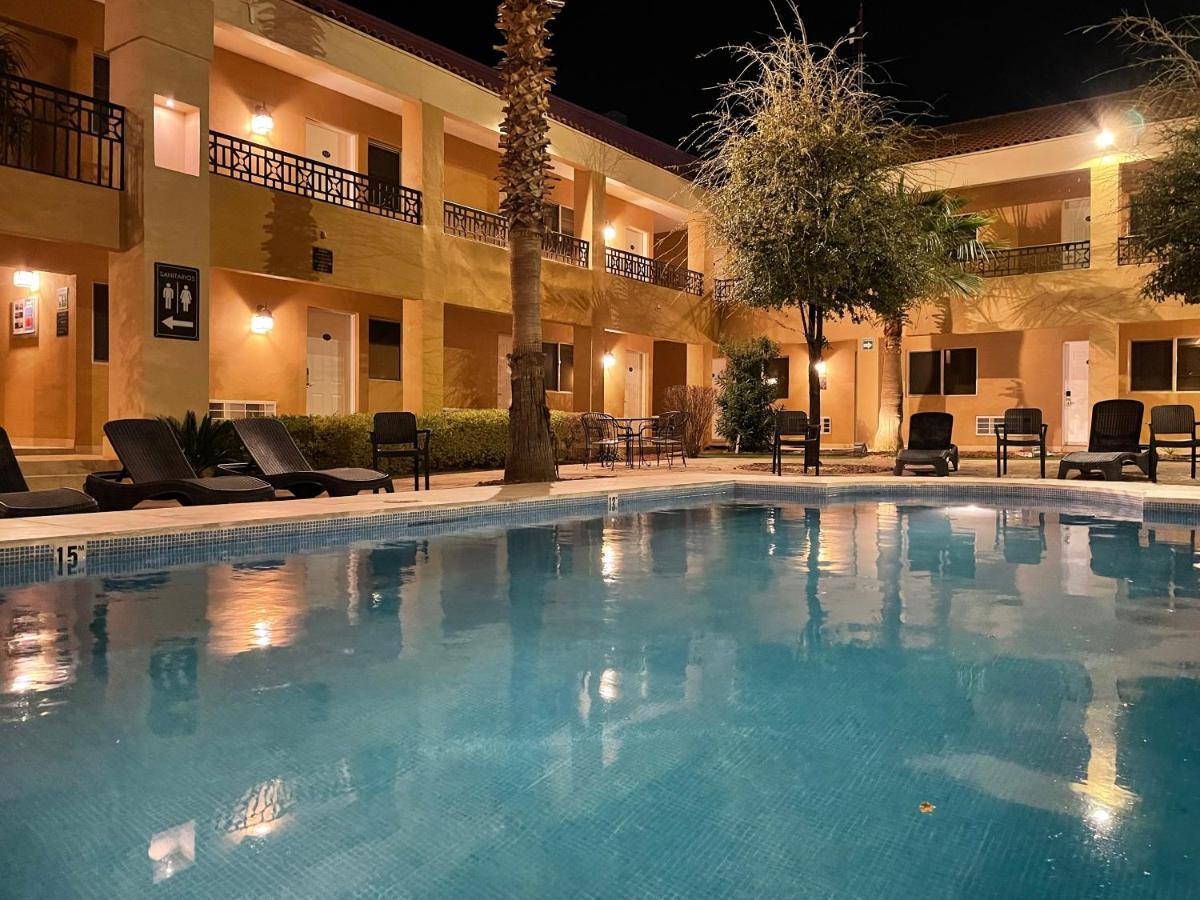 Best Western Plus Chihuahua Aeropuerto Exterior photo