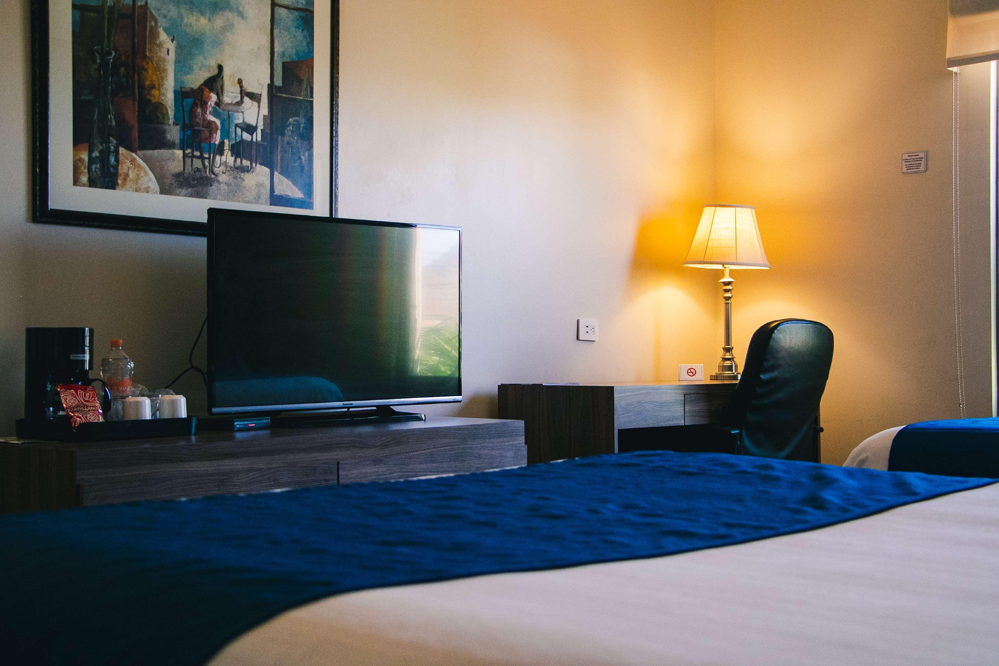 Best Western Plus Chihuahua Aeropuerto Exterior photo