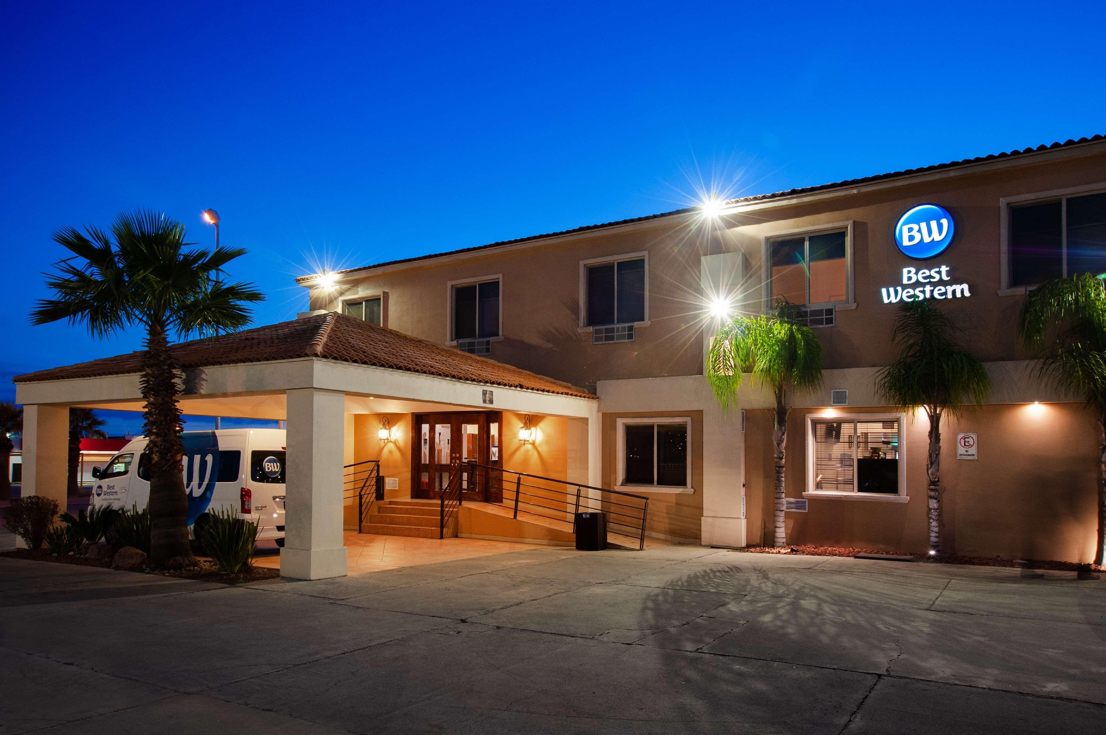 Best Western Plus Chihuahua Aeropuerto Exterior photo