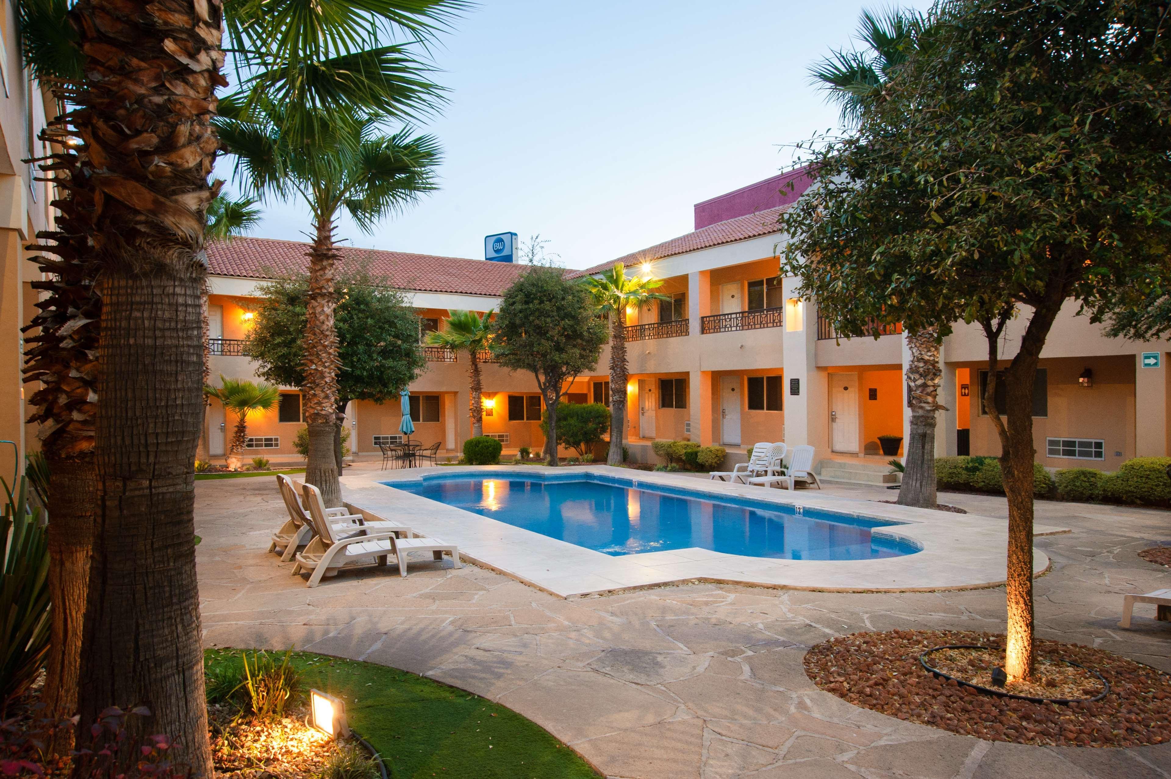 Best Western Plus Chihuahua Aeropuerto Exterior photo